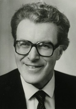 Pfarrer Mag. Herwig Karzel