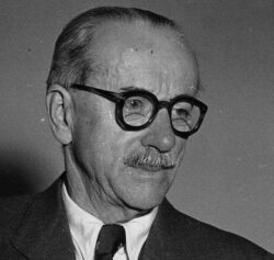 Siegfried Theiß (1953)Urheber Vienna Press and Information service; Aus Wikimedia Commons: